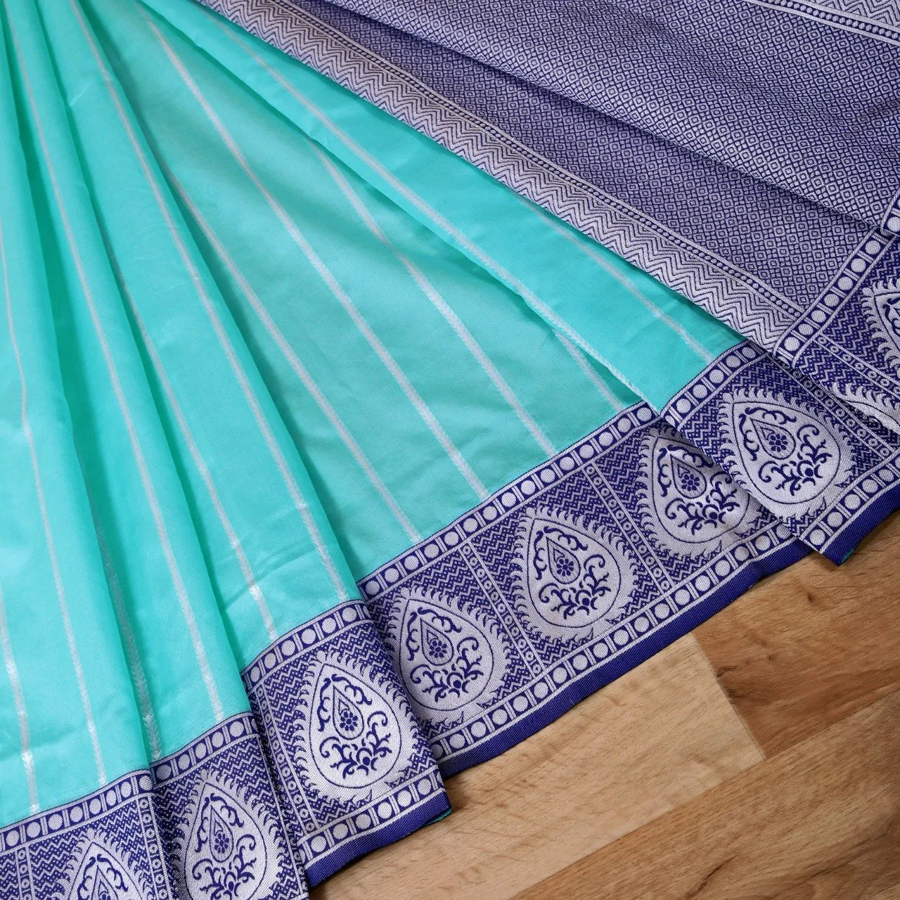 Kala Niketan Skillful Sky Blue Jacquard Silk Saree With Blouse