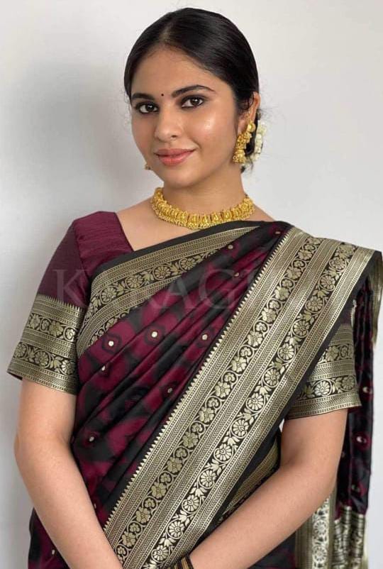 Kala Niketan Mita Archaic Traditional Kanchi Soft Silk Sari With Attached Blouse