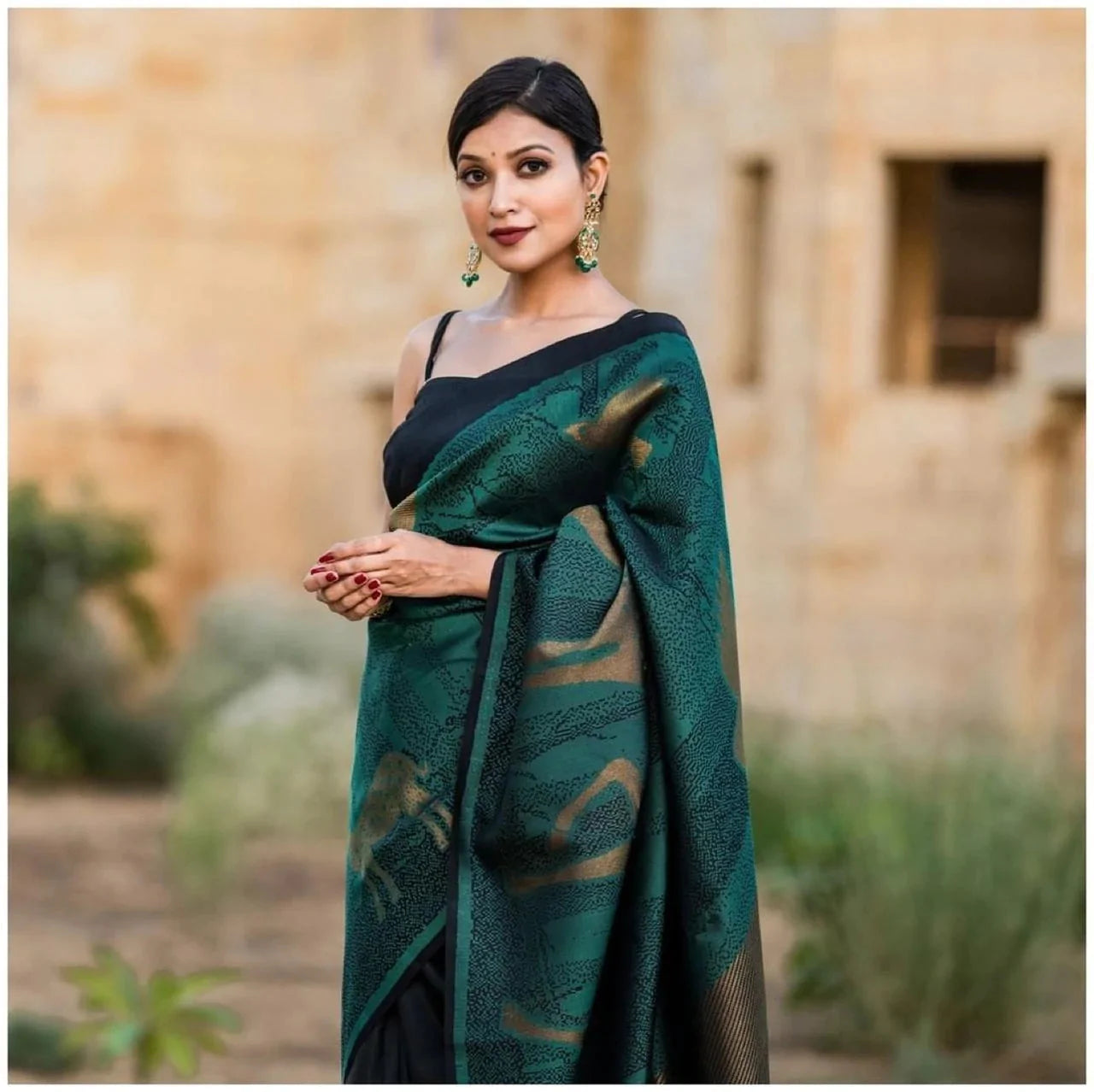 Kala Niketan Rama Soft Banarasi Silk Saree With Beautiful Blouse Piece