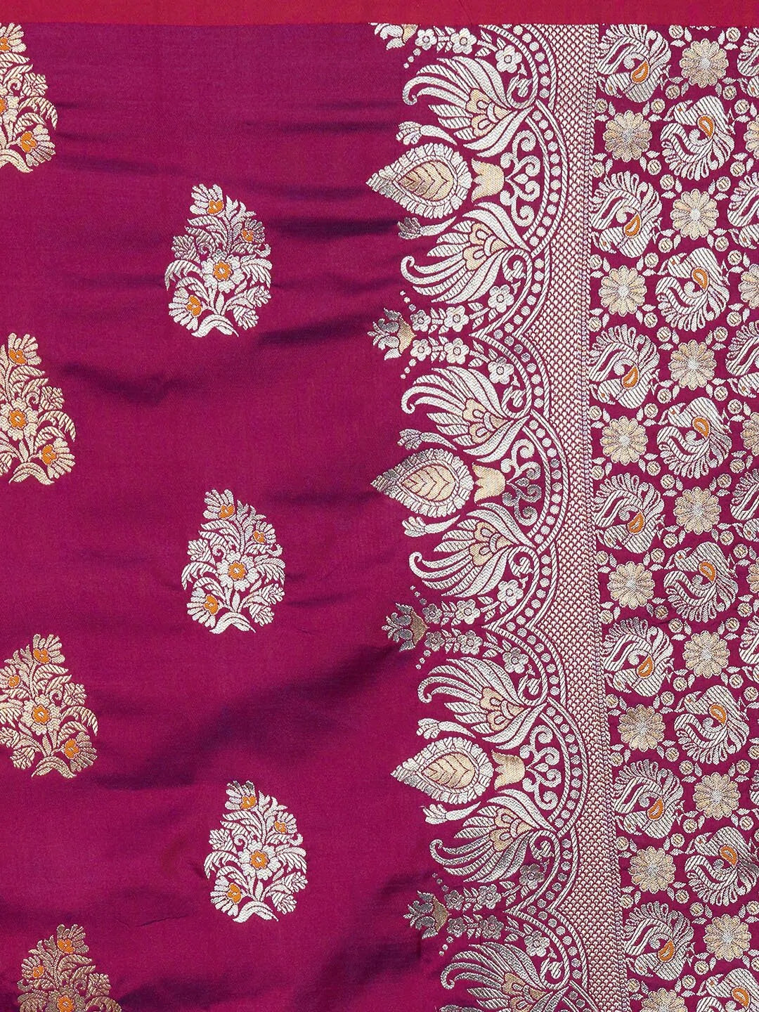 Kala Niketan Magenta Silk Blend Woven Design Banarasi Saree