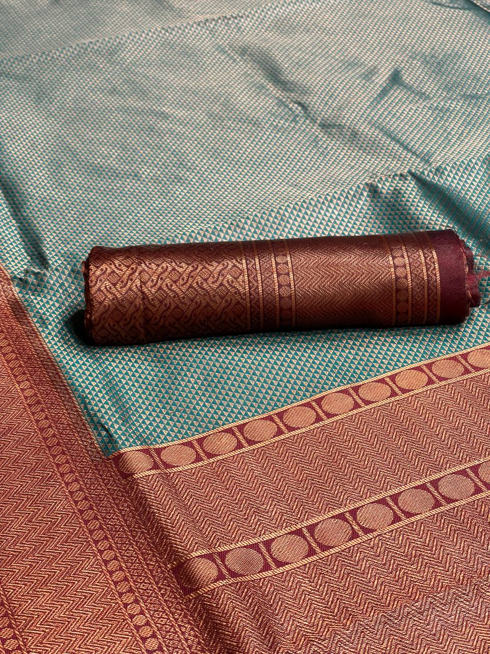 KALA NIKETAN RAMA COLOR SAREE WITH MAROON BORDER COPPER ZARI WEAVING WITH MAROON BROCADE BLOUSE