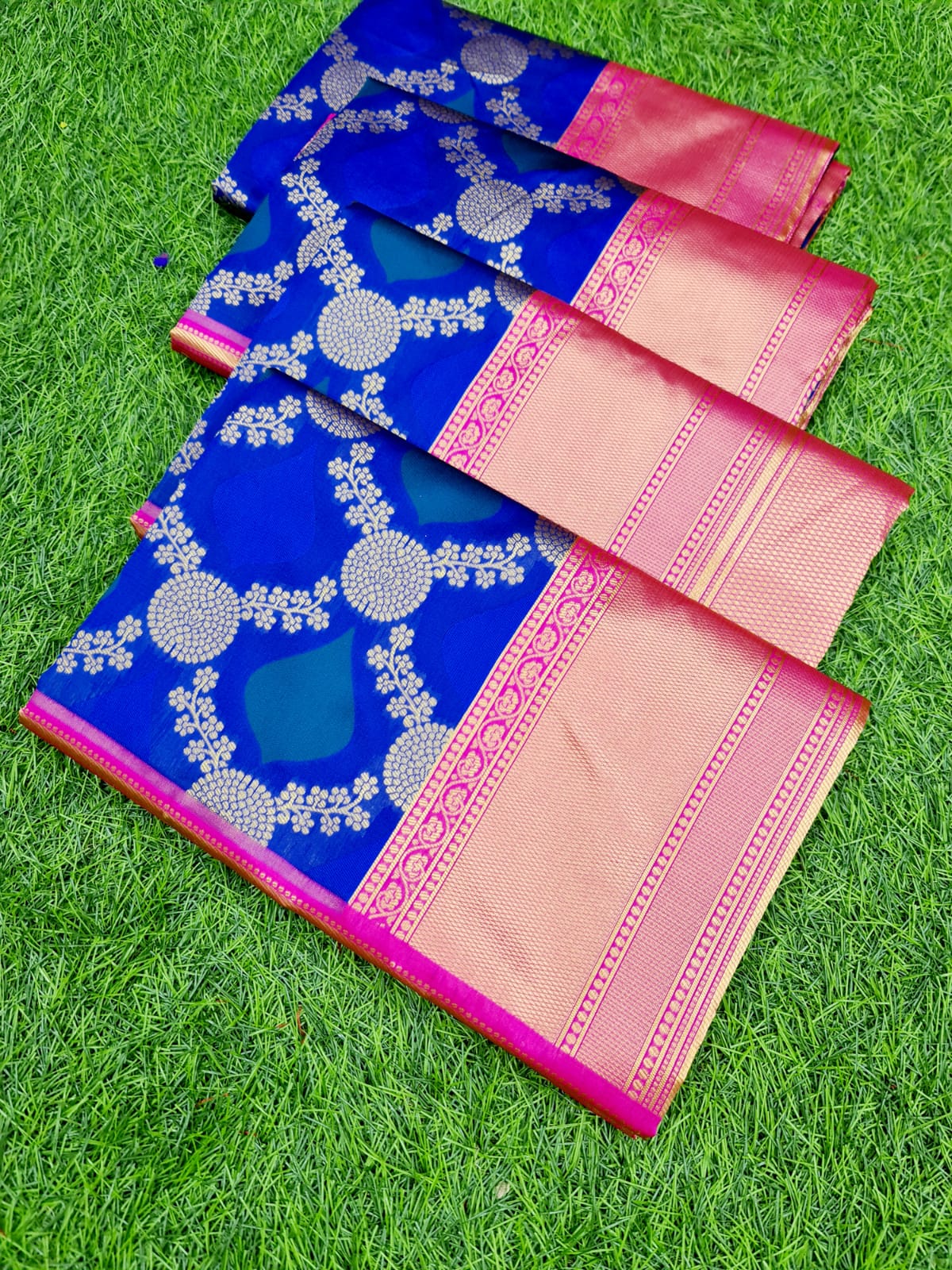 Kala Niketan Meena Archaic Traditional Kanchi Soft Silk Sari With Attached Blouse