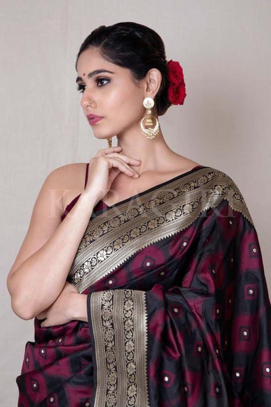 Kala Niketan Mita Archaic Traditional Kanchi Soft Silk Sari With Attached Blouse